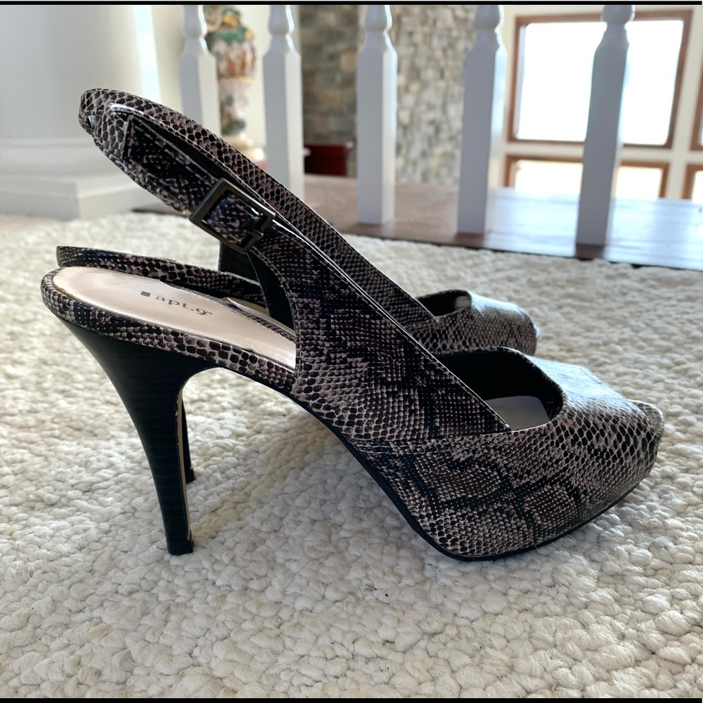New Apt. 9 Snakeskin Slingback Open Toe Heels 8.5